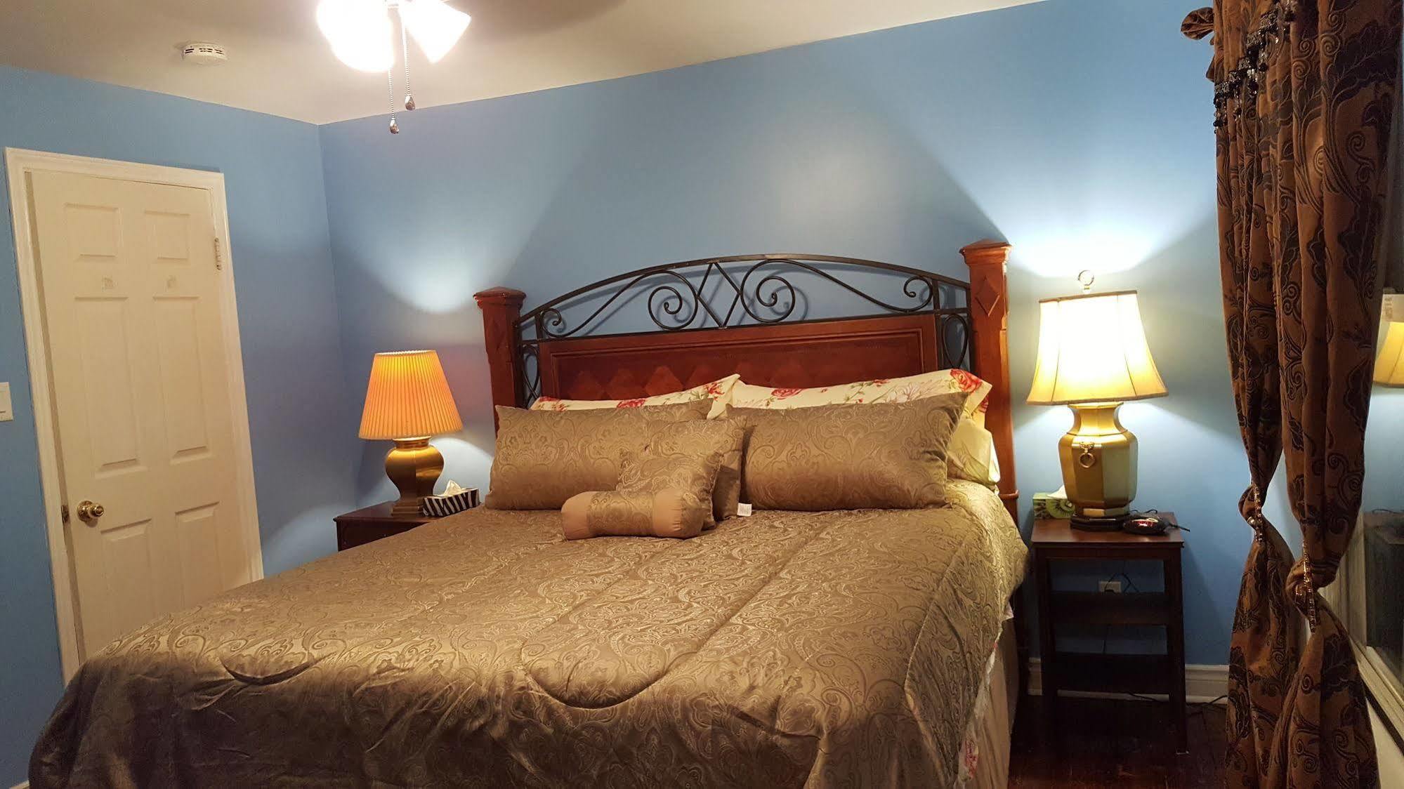 Somewhere In Time Bed And Breakfast Bed & Breakfast Niagara Falls
